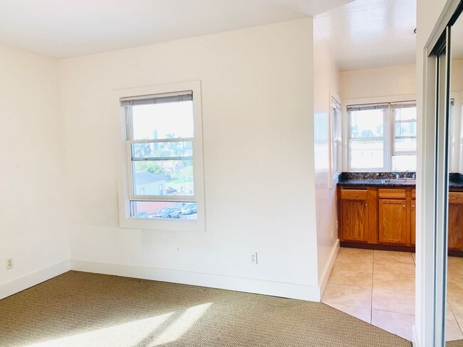 Building Photo - STUDIO WITH A PEAK VIEW OF DOWNTOWN! $1,49...