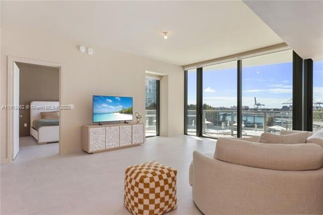 Building Photo - 500 Alton Rd