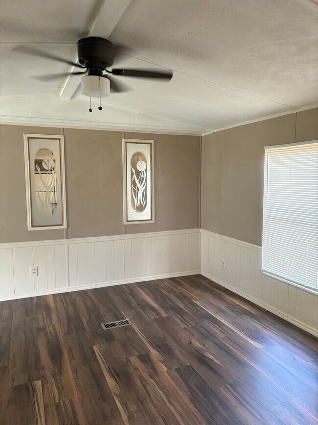 Foto del edificio - Great home with lots of space!