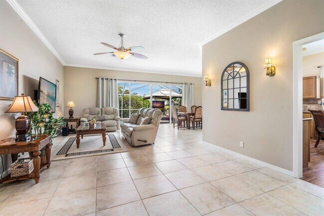 Foto del edificio - 3598 Woods Walk Blvd