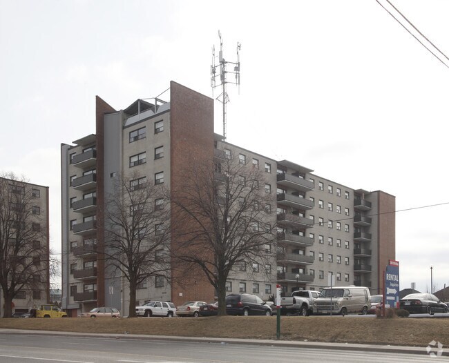 Photo du bâtiment - Leadway Apartments