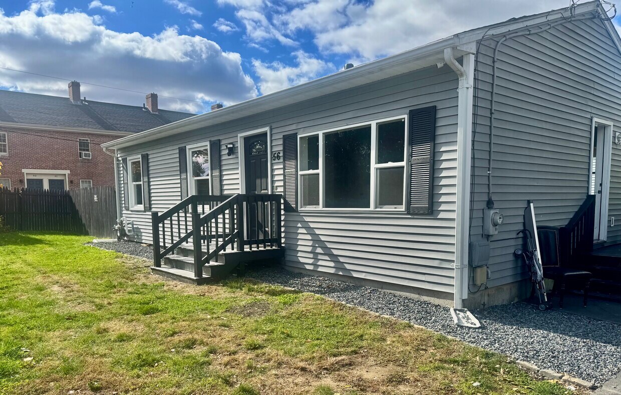 Primary Photo - 56 Hyacinth St