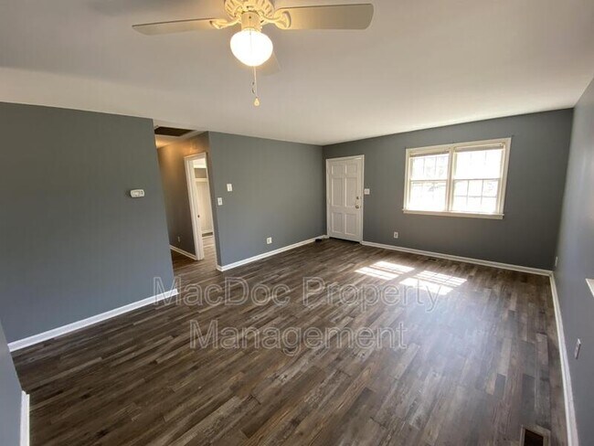 Foto del edificio - 155 Longstreet Ave