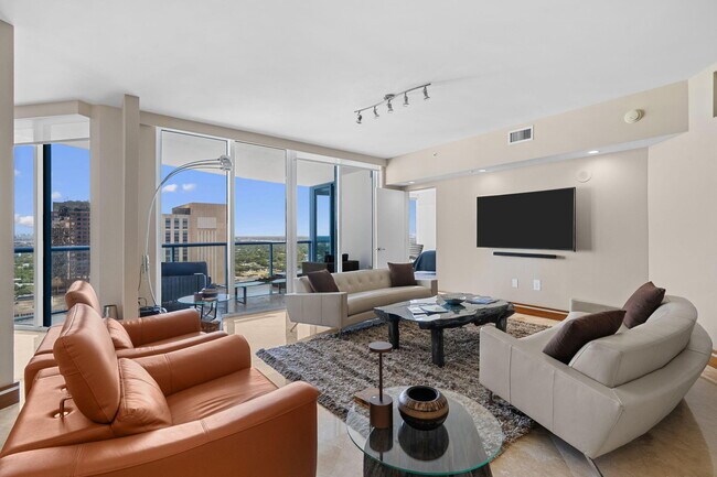 Foto del edificio - 333 Las Olas Way