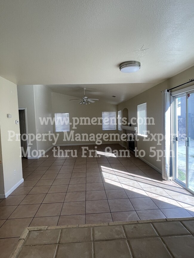 Building Photo - 4222 Bastille Ct