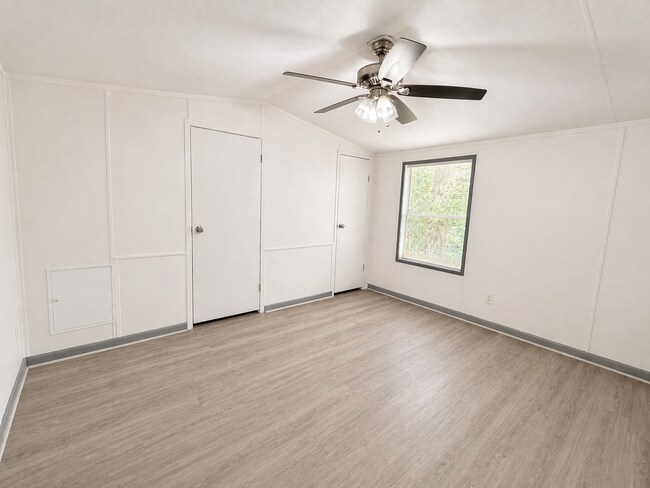 Foto del edificio - Freshly Updated Single-Wide in Quiet Community!