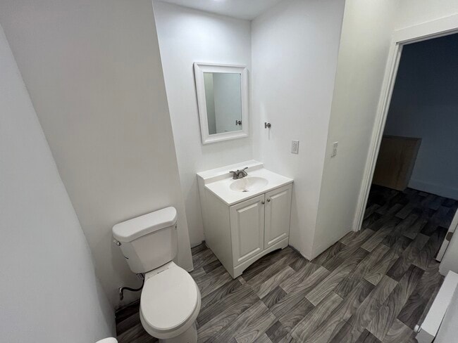 Bathroom - 1007 S Indiana St