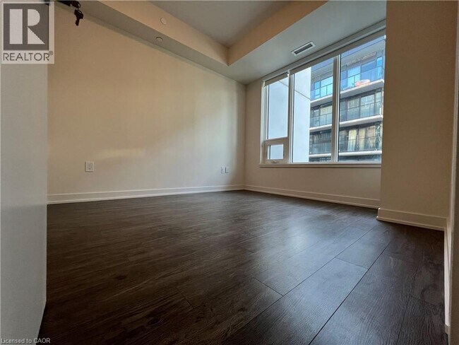 Photo du bâtiment - 212 King William St