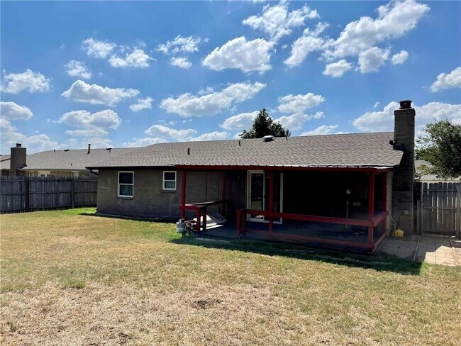 Building Photo - 7533 NW 116th St