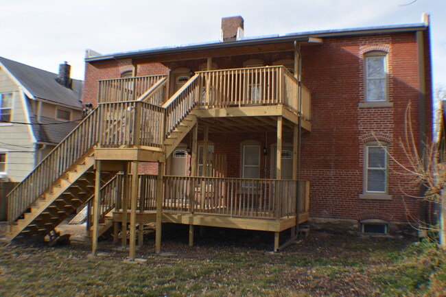 Building Photo - ALBERTA OFF BROADWAY