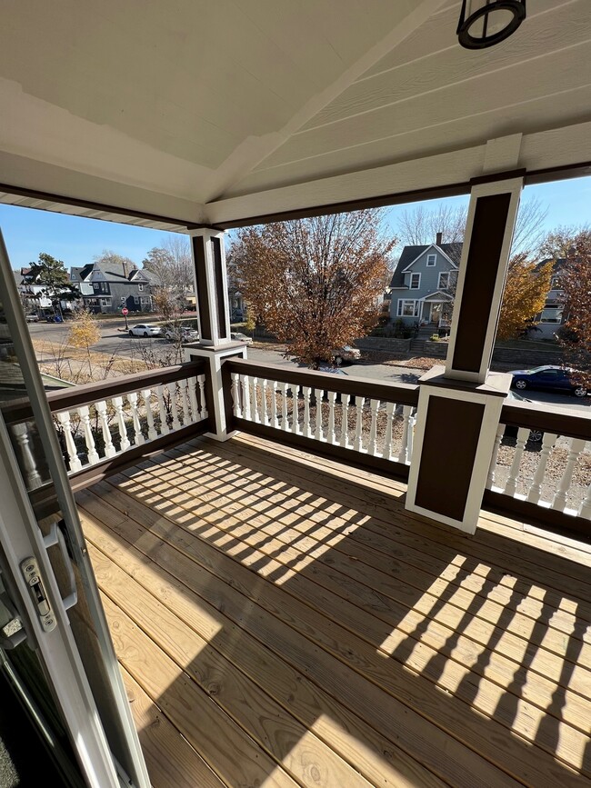 Balcony - 935 Iglehart Ave