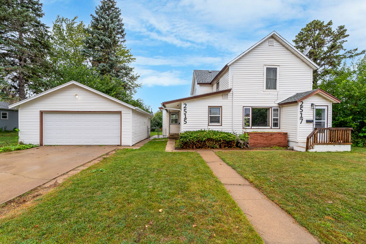 Foto principal - 2515 S Duluth Ave
