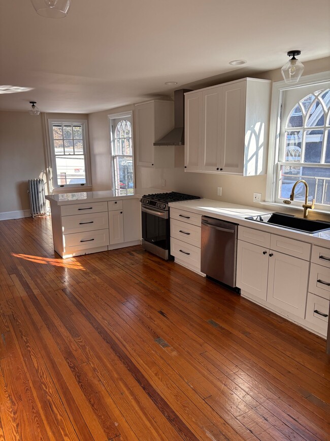 Foto del edificio - 120 Greenwood Ave