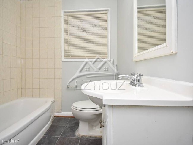 Foto del edificio - 3 br, 1 bath House - 5313 Lothian Rd