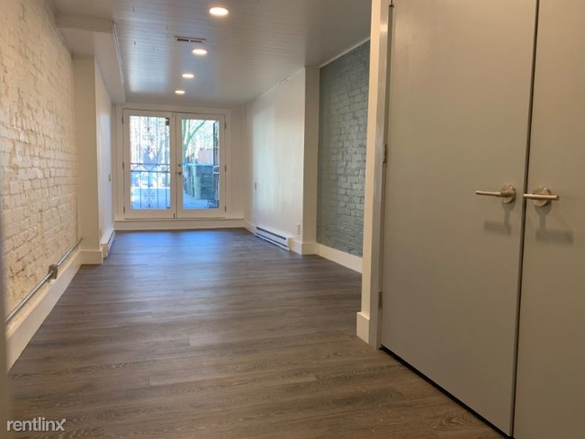 Foto del edificio - 2755 Macomb St NW