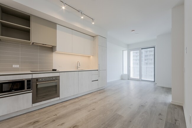 Photo du bâtiment - 7890-7890 Jane St