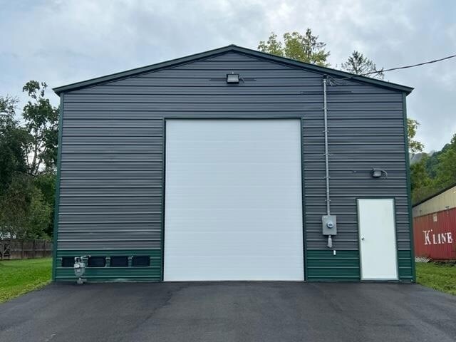 Foto principal - 139 3rd St