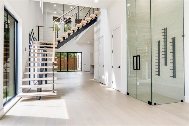 Foto del edificio - 4218 Bonham St