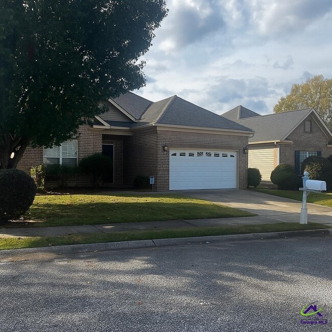 Foto del edificio - 123 Montrose Ln