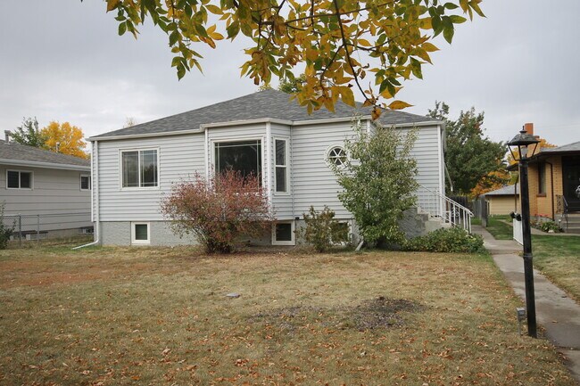 Building Photo - 3709 3rd Ave N