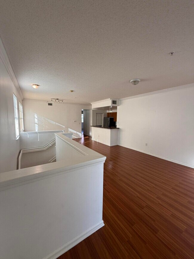 Foto del edificio - 5800 W Sample Rd