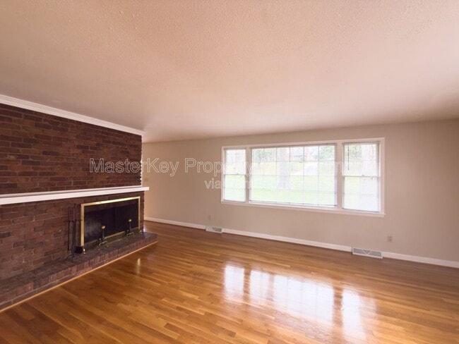 Foto del edificio - 5317 Coronado Dr