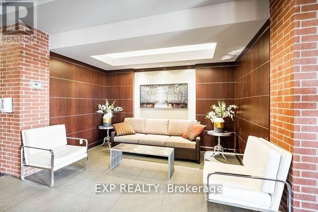 Building Photo - 555 Anand Private