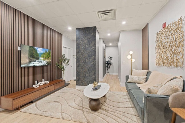 Building Photo - 117 N 15th St