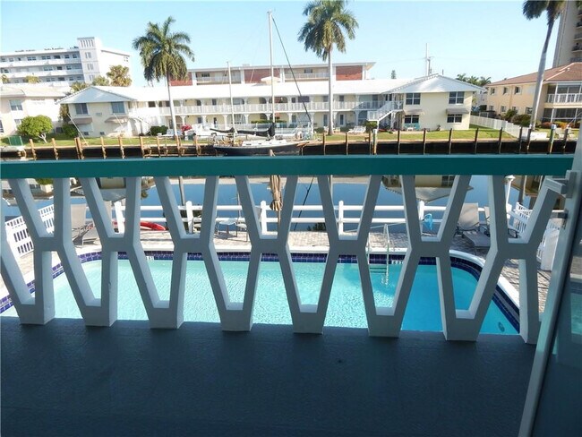 Foto del edificio - 2841 NE 32nd St
