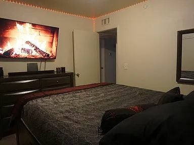 Foto del edificio - 2719 N Sparkman Blvd