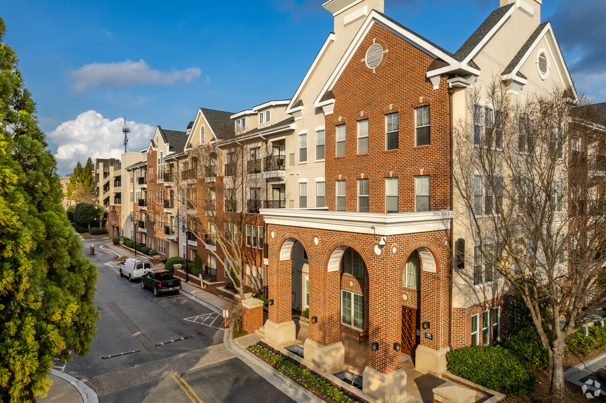 Primary Photo - Madison Square at Dunwoody