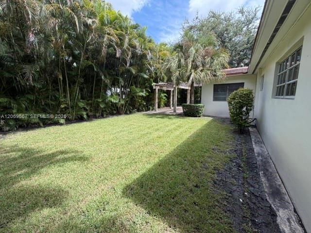 Building Photo - 828 Lorca St