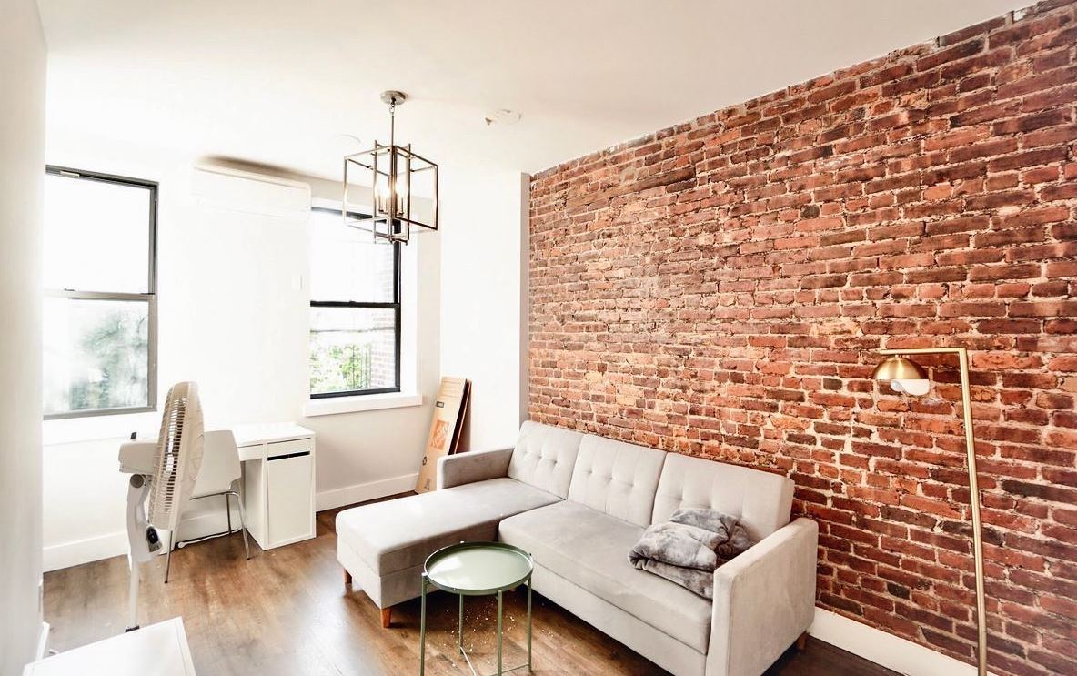 Primary Photo - 160 W 130th St