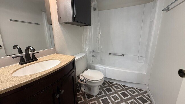 Foto del edificio - 1341 E 142nd St