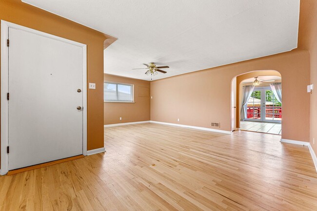 Foto del edificio - 2BD/1BA Ranch in Denver!