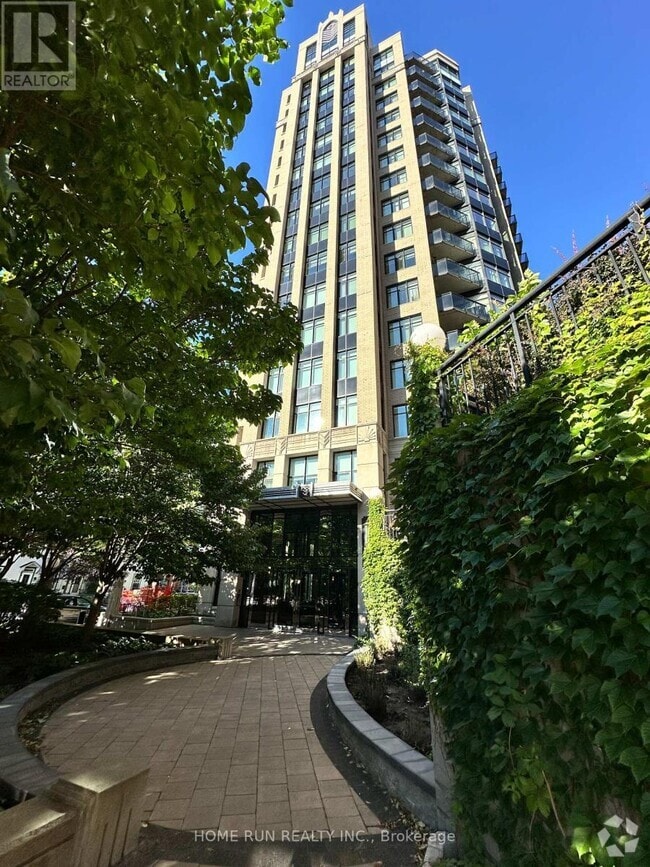 Building Photo - 235-235 Kent St