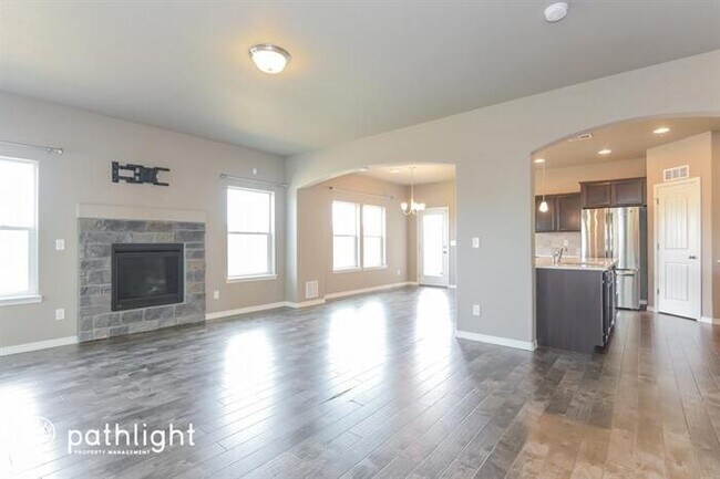 Building Photo - 7282 Thorn Brush Way