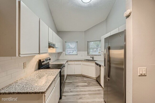 Building Photo - 3 br, 2 bath House - 22646 Weeks Boulevard
