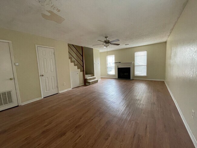 Foto del edificio - 3407 Victoria Cir