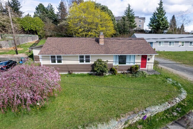 Building Photo - Bremerton Rambler