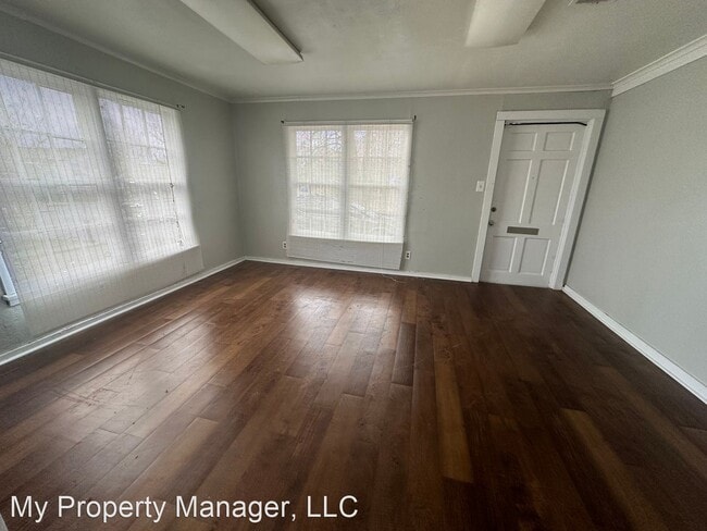 Building Photo - 2 br, 1 bath House - 2820 Coronado Drive