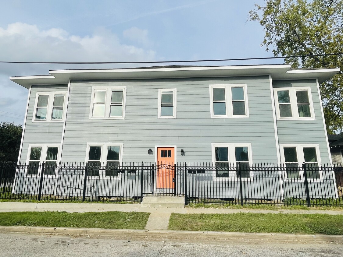Primary Photo - 1503 Isabella St
