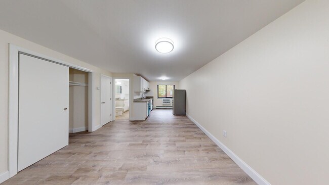 *Pictures are representative samples of the advertised unit. In some cases, the actual units you tou - 5 Chester St