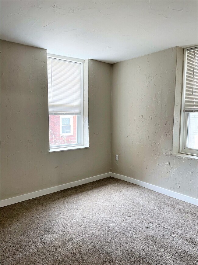 Foto del edificio - The Oaks