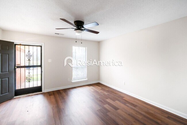 Building Photo - 4 br, 2 bath House - 4567 Addington Drive