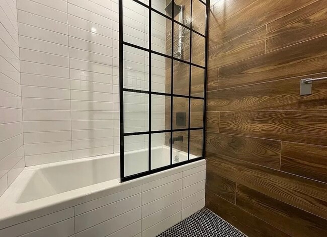 Building Photo - 314 Sumpter St