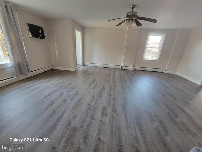 Foto del edificio - 1342 Barringer St