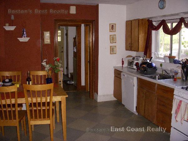 Primary Photo - 204 Chiswick Rd
