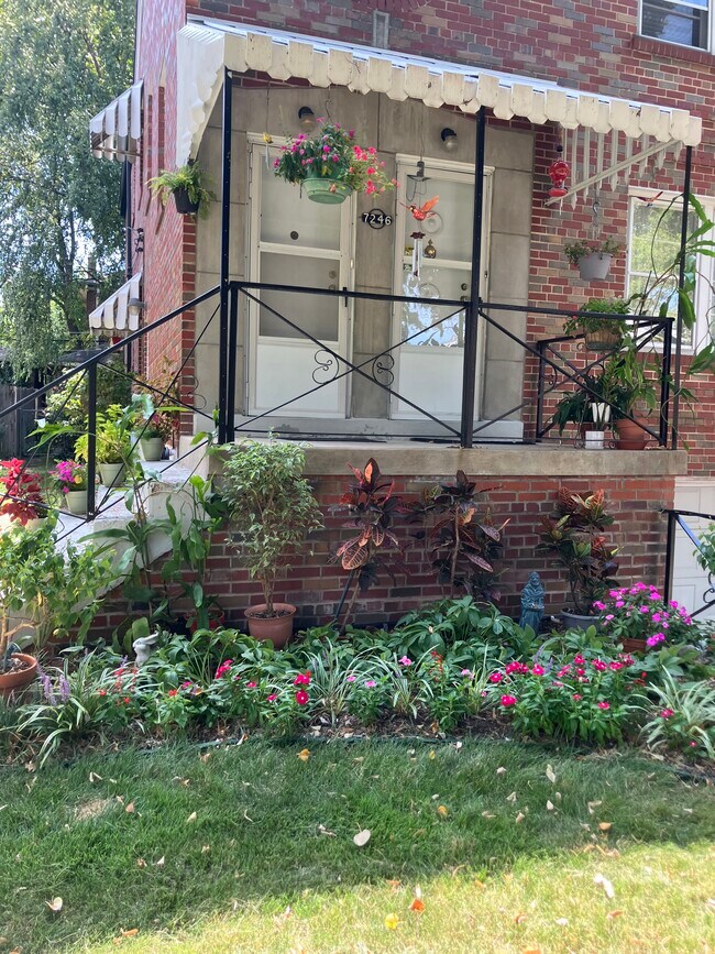 Foto del edificio - 7246 Dartmouth Ave