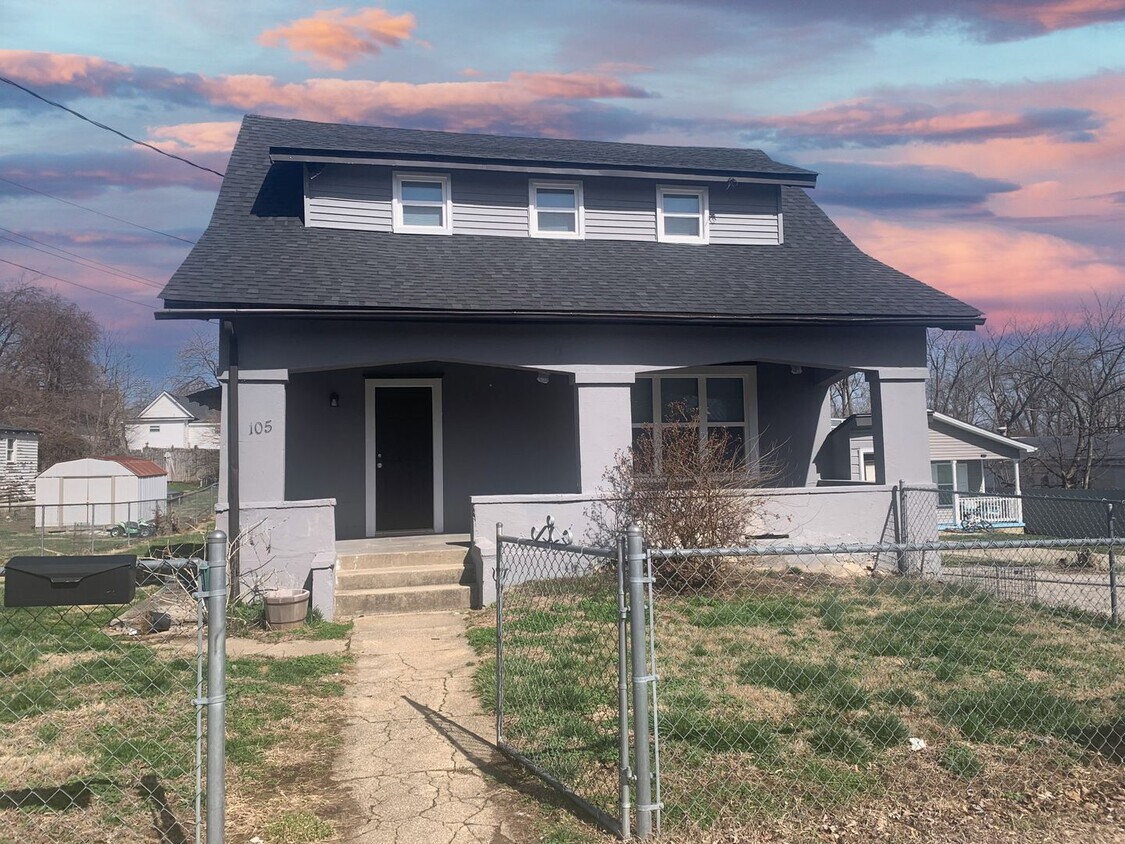 Primary Photo - 105 E Walnut Richmond KY